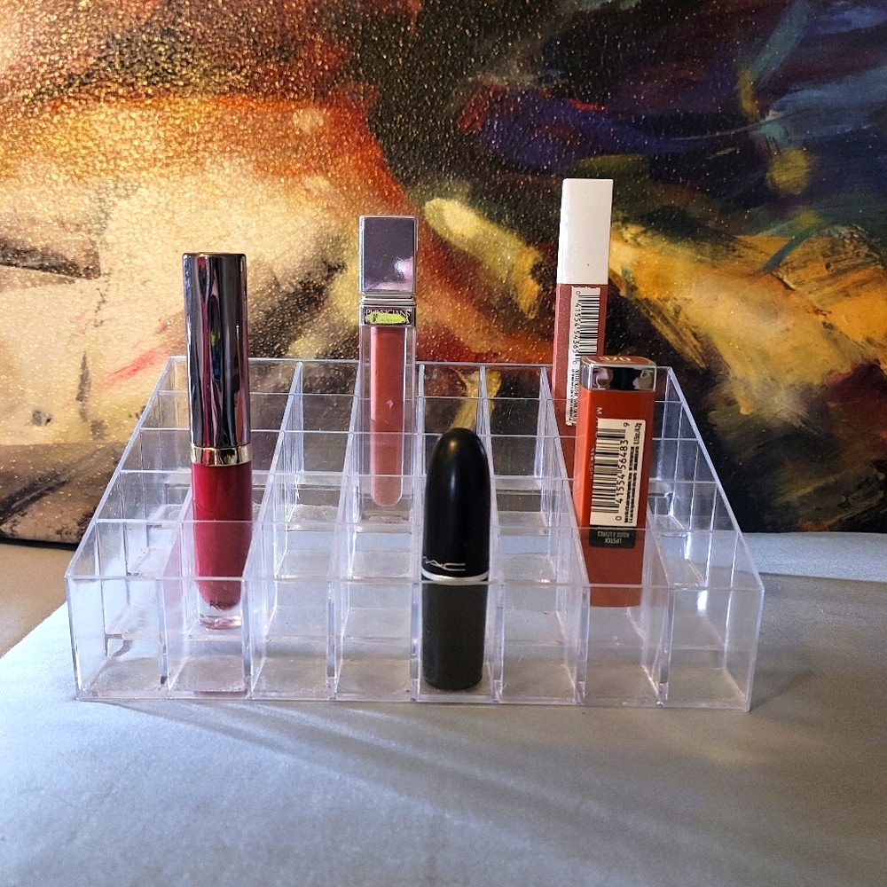Lipstick organizer